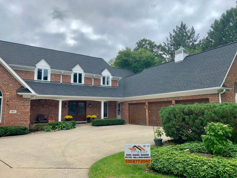 Asphalt shingle roofing and gutters replacement in Oak Brook project photo 1