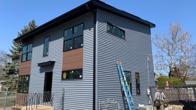 CertainTeed vinyl siding installation and guttering in Wheaton project photo 2