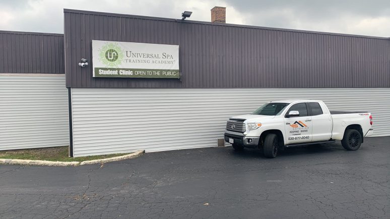 Commercial vinyl siding installation in Downers Grove project photo 1