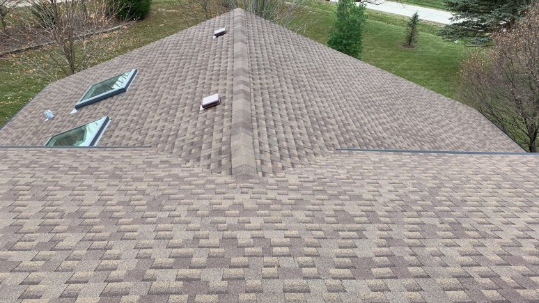 LP SmartSide siding, GAF shingle roofing, guttering and windows replacement in Lemont project photo 2