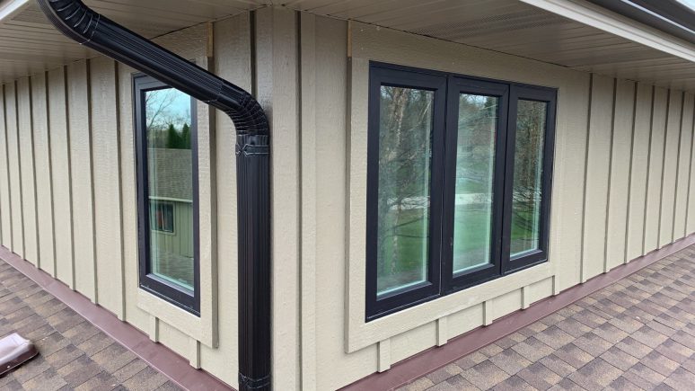 LP SmartSide siding, GAF shingle roofing, guttering and windows replacement in Lemont project photo 4