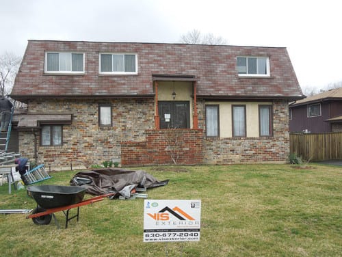 Home exterior remodeling in Palos Hills project photo 2