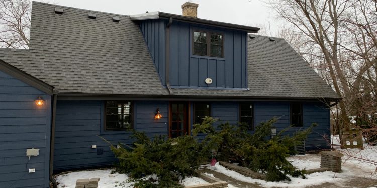 LP SmartSide siding replacement project in Prospect Heights project photo 1