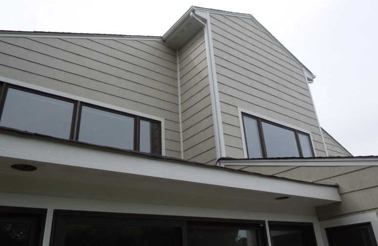 LP SmartSide wood siding in Oak Brook project photo 2