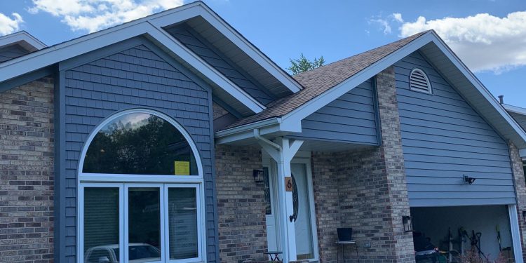 Royal vinyl Insulated & Shake and Shingles siding installation in Lemont project photo 2