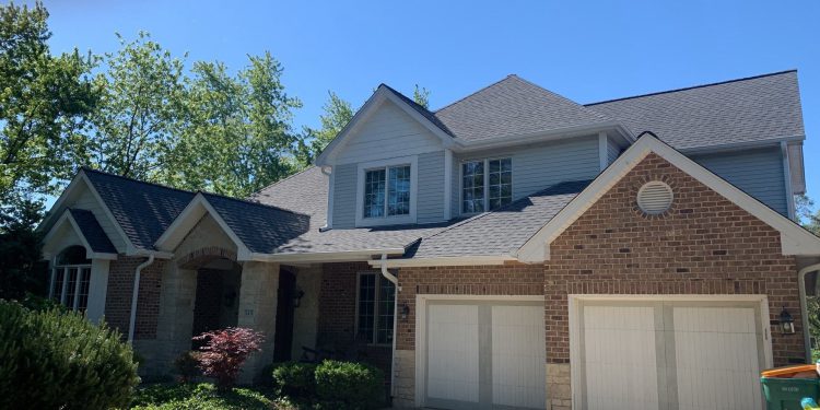 Shingle roof replacement in Willowbrook project photo 1