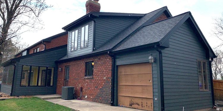 James Hardie siding installation and shingle roof replacement in Wheaton project photo 1