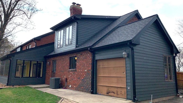 James Hardie siding installation and shingle roof replacement in Wheaton project photo 1