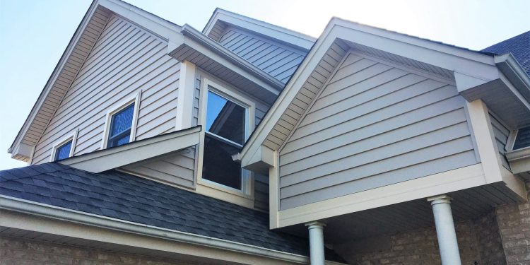 Vinyl siding installation in Darien project photo 2
