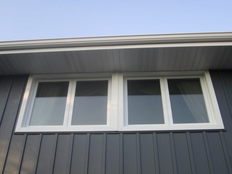 Vinyl siding and shingle roofing in Downers Grove project photo 5