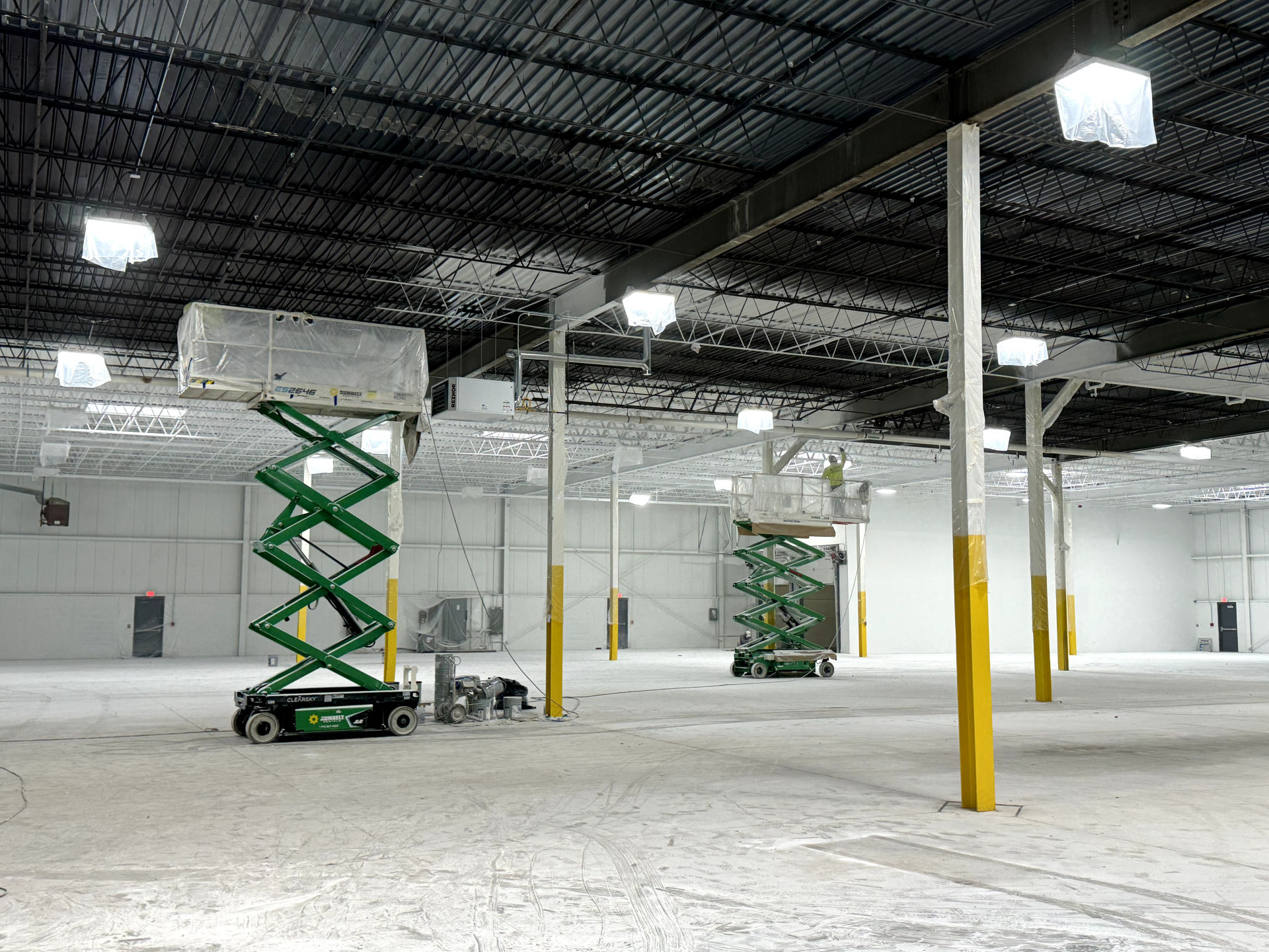 warehouse interior painting willowbrook